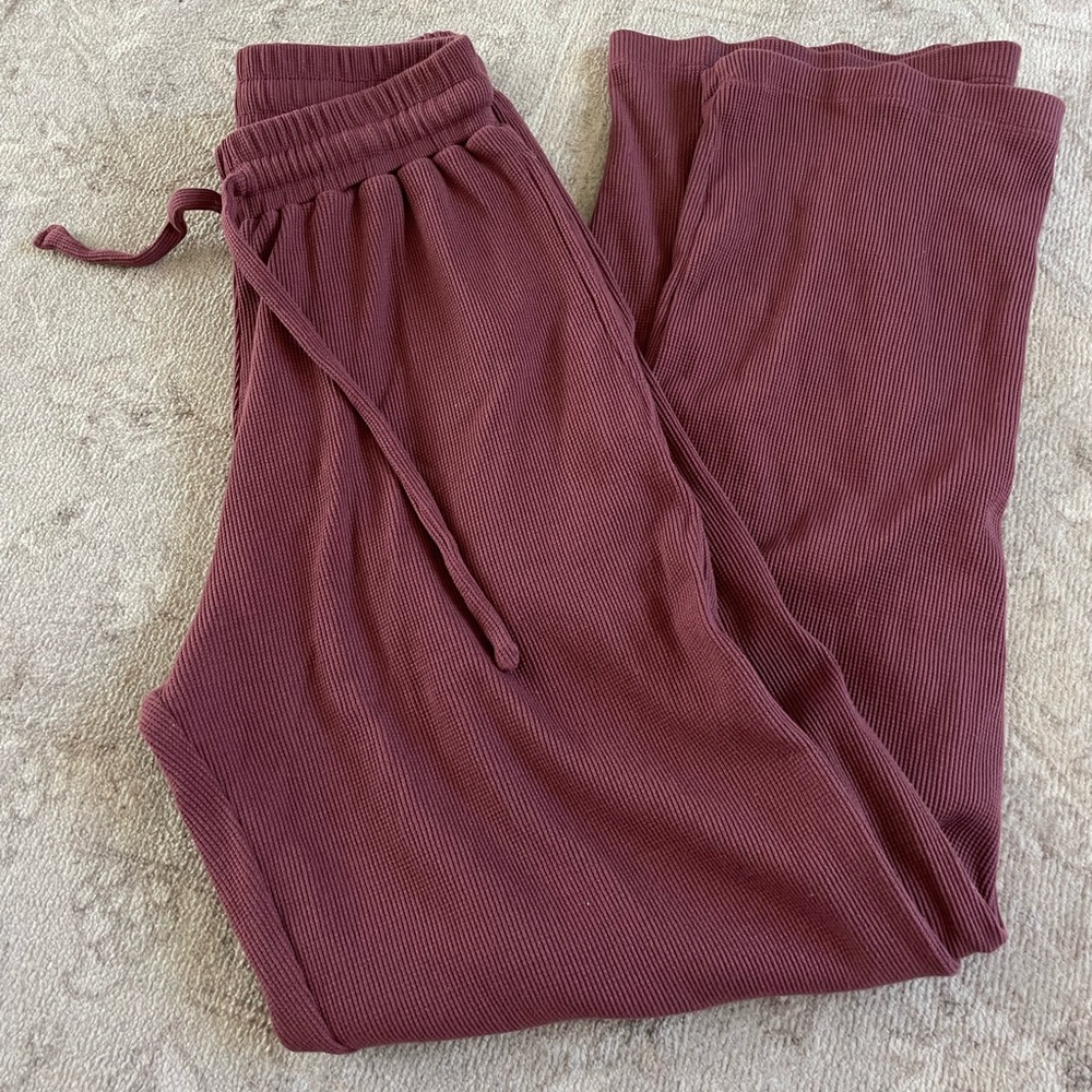 Daily Drills Thermal Resort Pants - Burgundy
